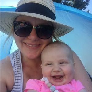 Meet your Posher, Dana